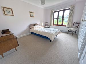 Photo 35- click for photo gallery